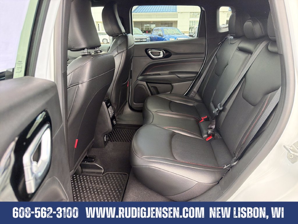 Used 2025 Jeep Compass Trailhawk AWD/4WD image 23