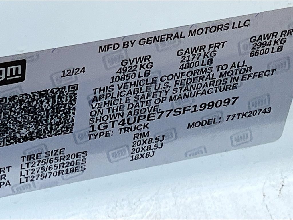 Used 2025 GMC Sierra 2500 AT4 w/ AT4 Premium Plus Package AWD/4WD image 32