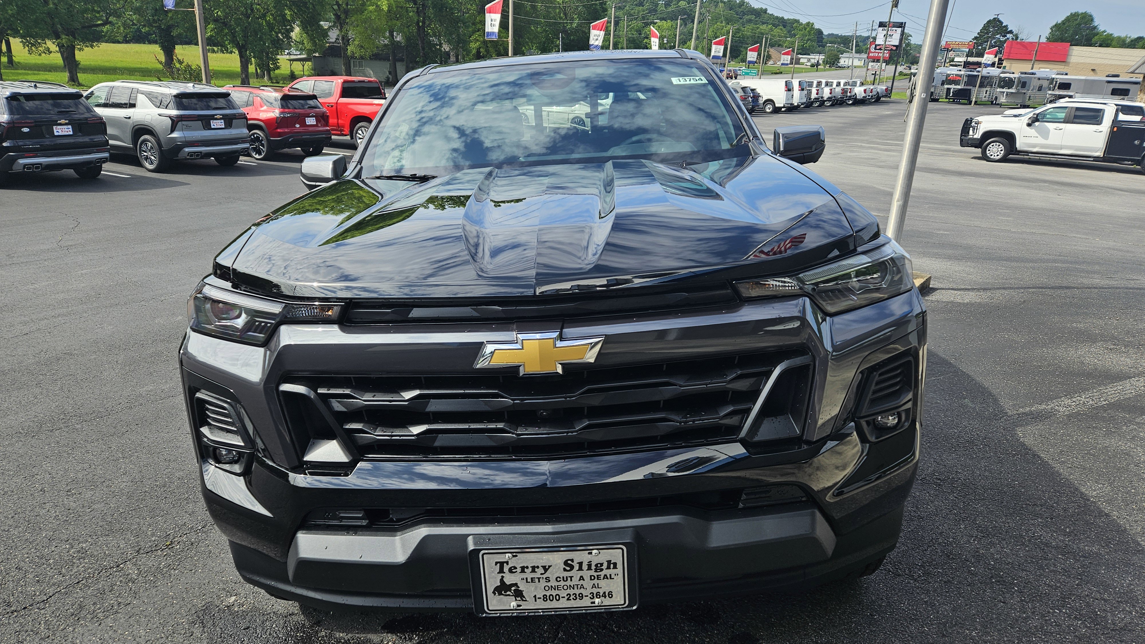 New 2025 Chevrolet Colorado LT w/ LT Convenience Package image 3