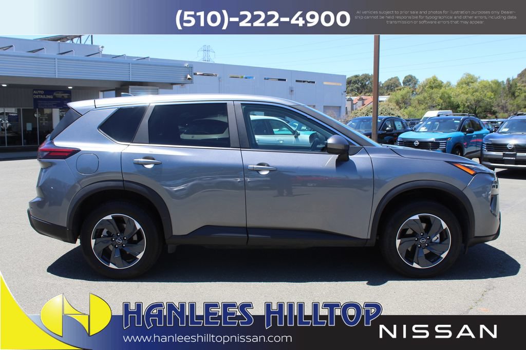 Used 2025 Nissan Rogue SV FWD image 6