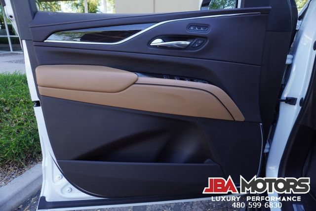 Used 2021 Cadillac Escalade ESV Premium Luxury AWD/4WD image 99