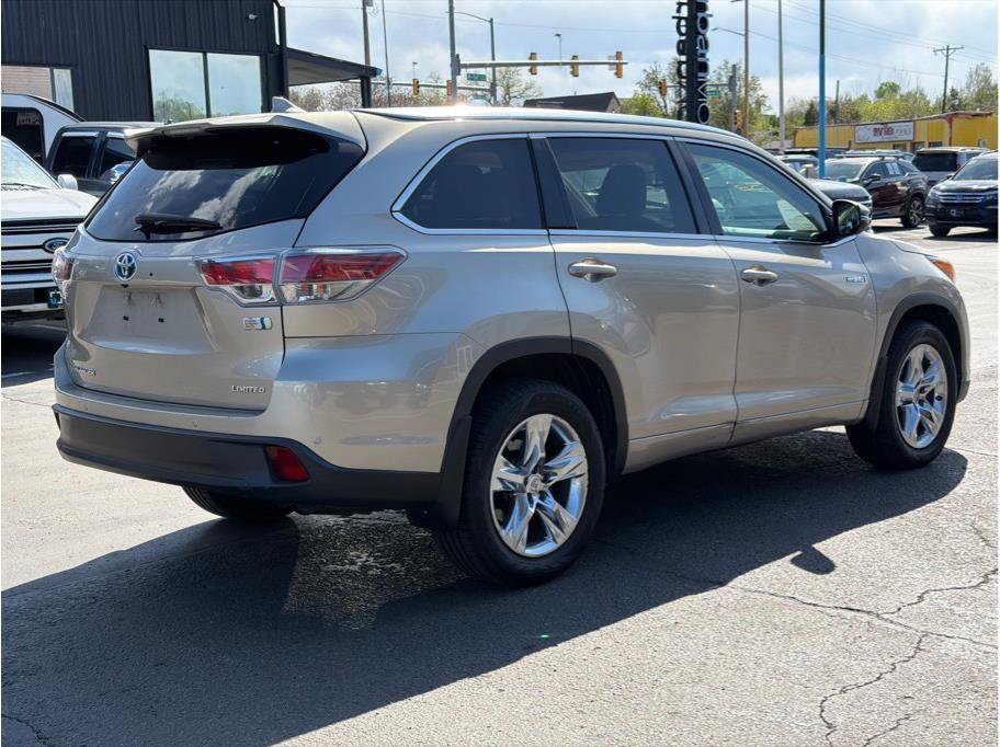 Used 2014 Toyota Highlander Limited Platinum AWD/4WD image 3