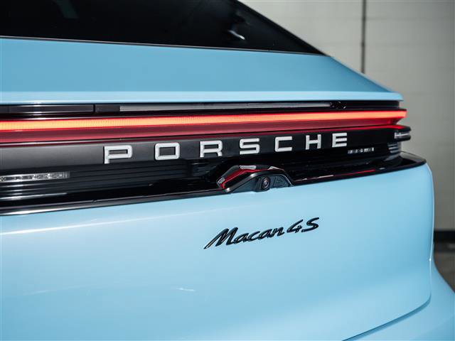 New 2025 Porsche Macan 4S Electric image 33