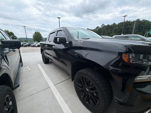 Used 2020 Chevrolet Silverado 1500 High Country w/ Technology Package AWD/4WD image 11