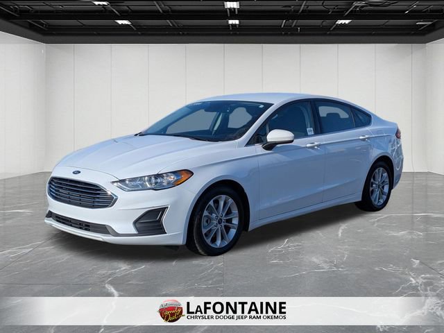 Used 2020 Ford Fusion SE image 1