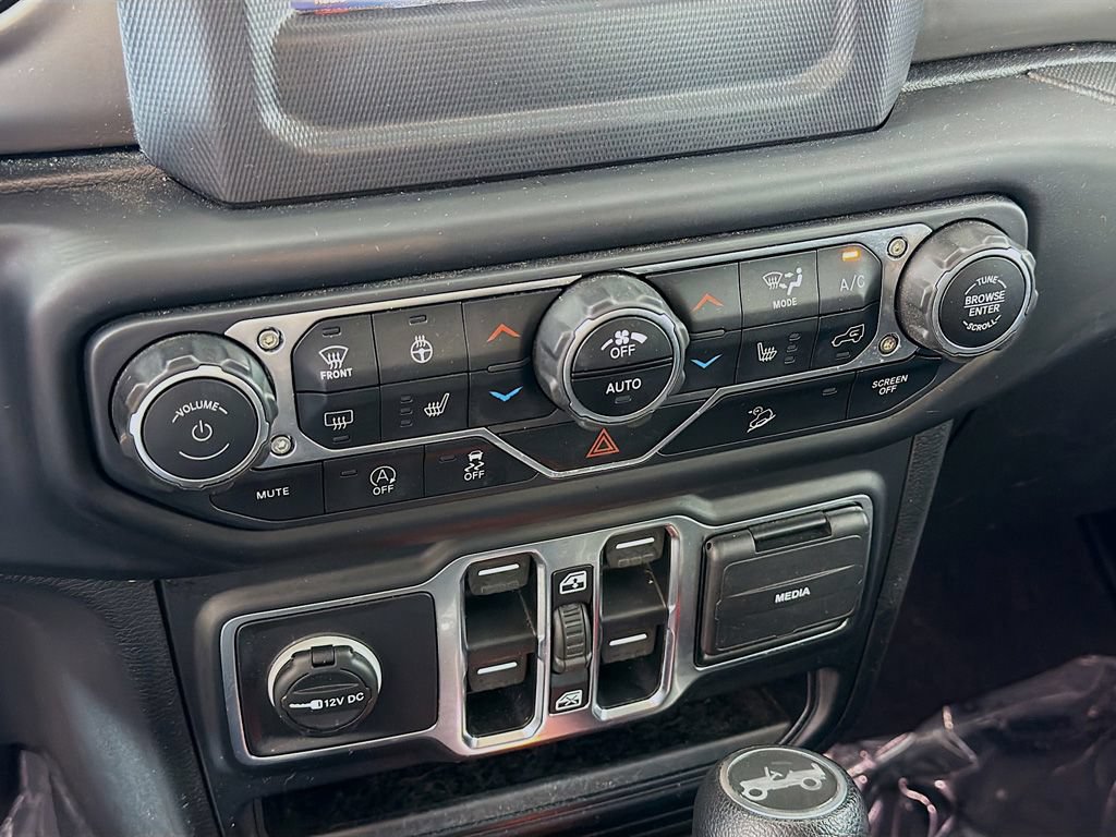 Used 2019 Jeep Wrangler Unlimited Sport S AWD/4WD image 32