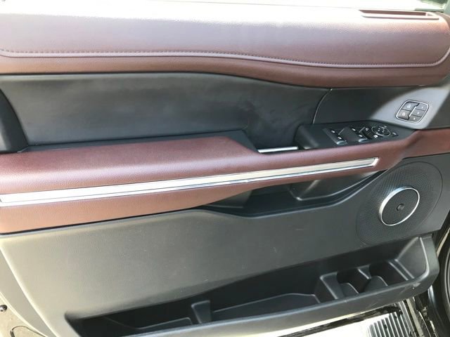 Used 2024 Ford Expedition Limited image 15