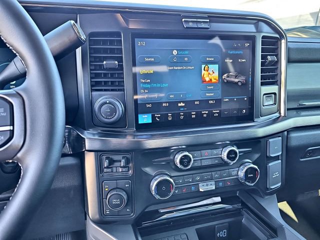 New 2026 Ford F250 Lariat w/ Black Appearance Package image 8