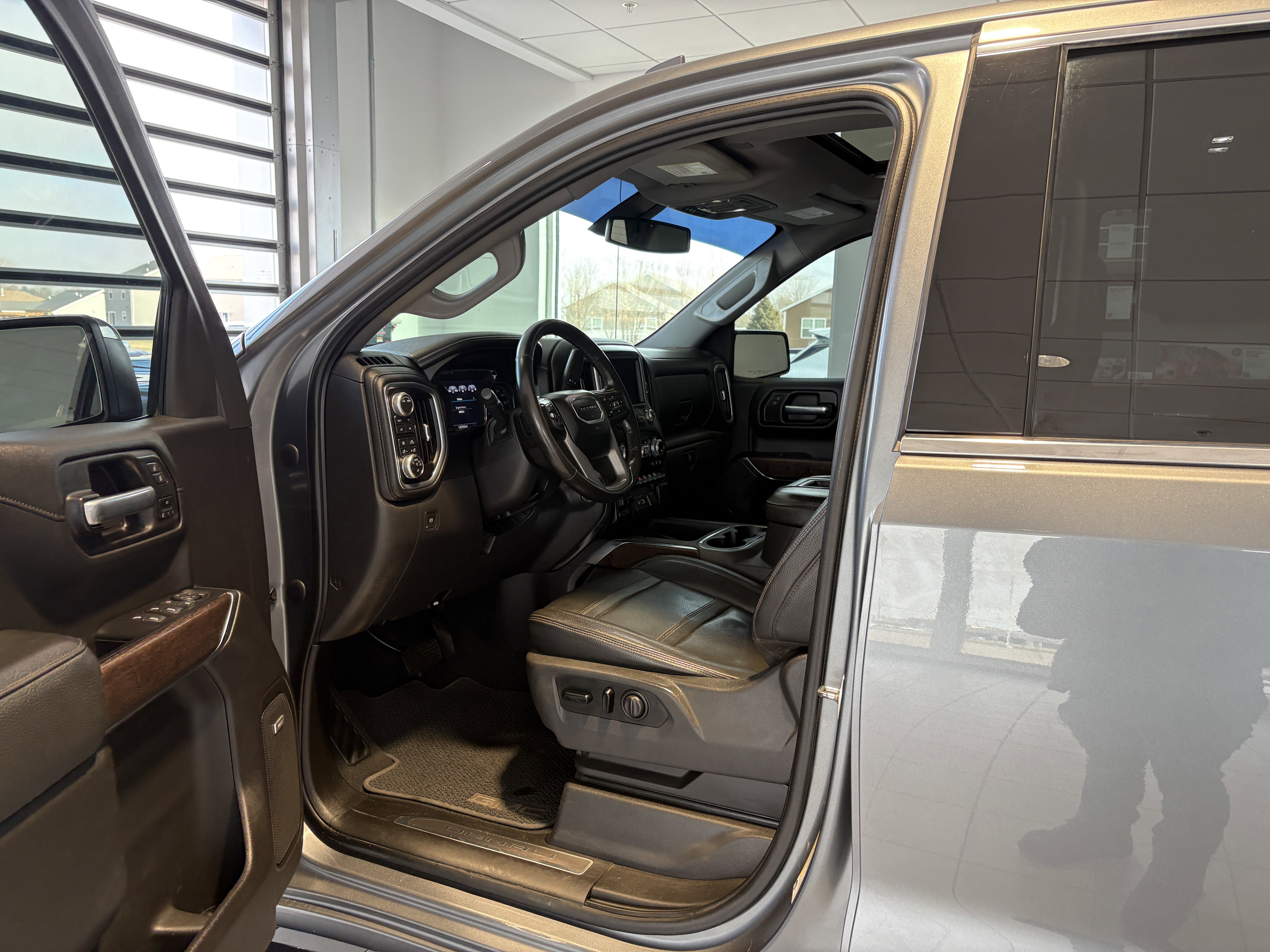 Used 2021 GMC Sierra 1500 Denali image 9