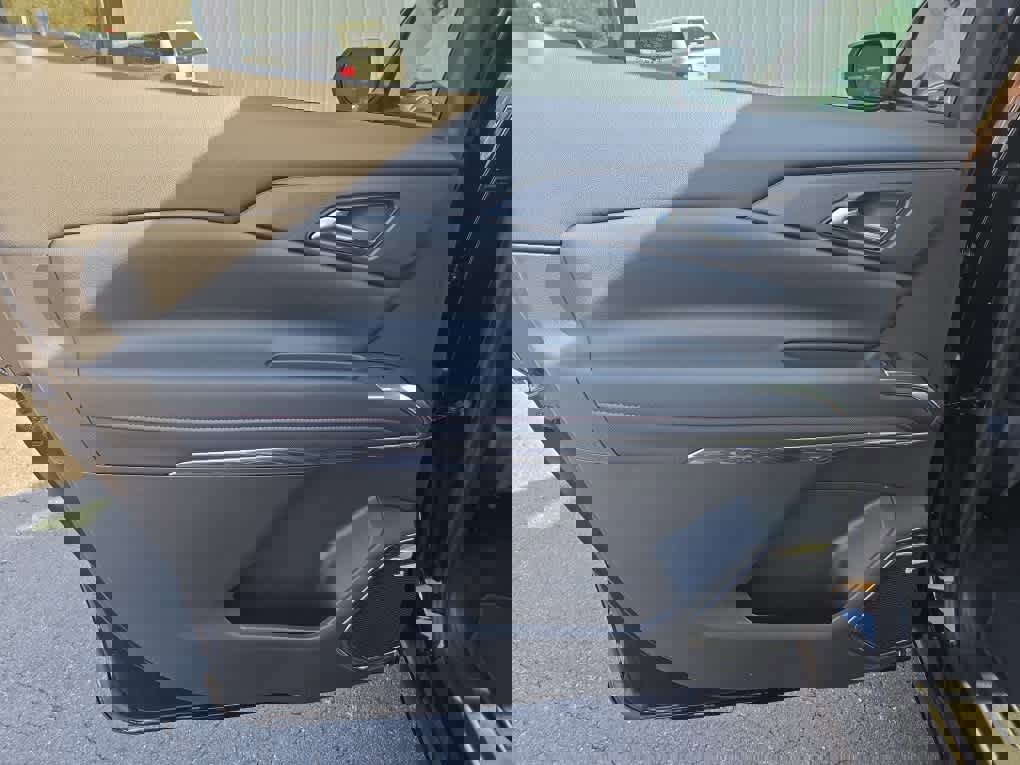 New 2026 Chevrolet Traverse RS image 29