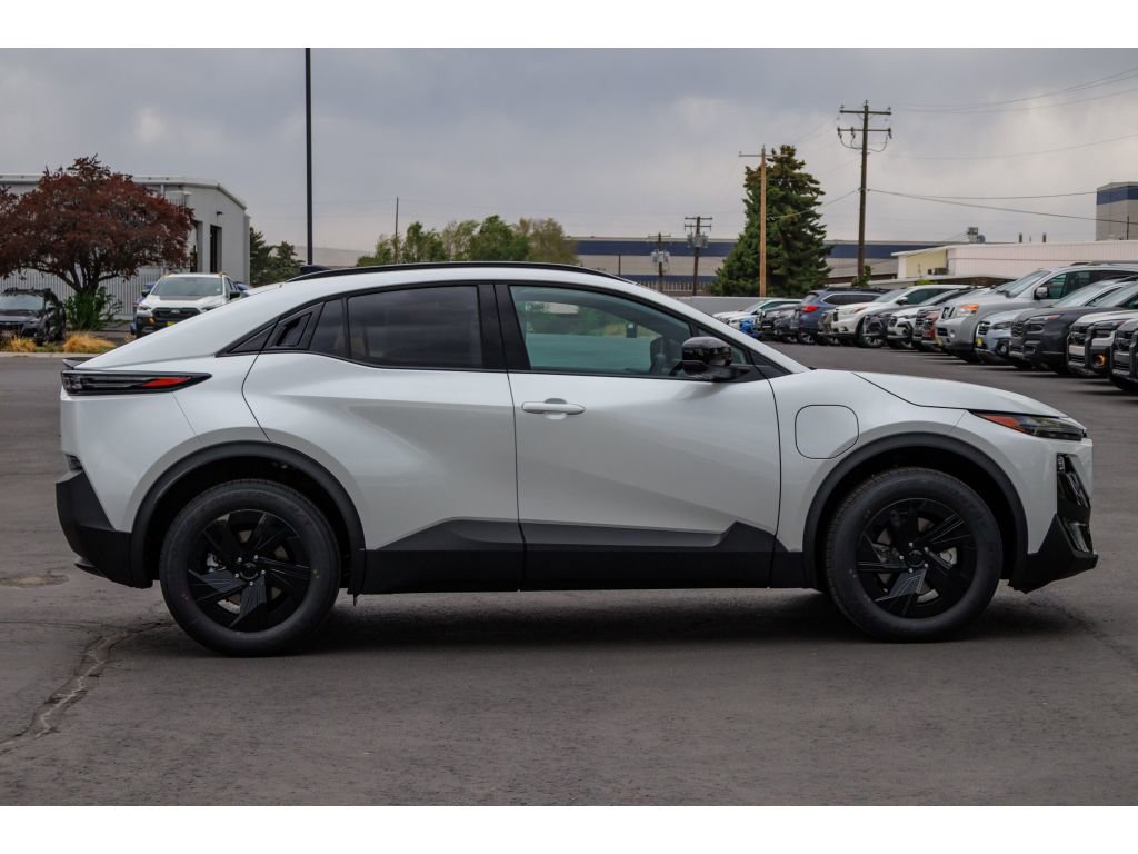 New 2026 Subaru Uncharted AWD image 2