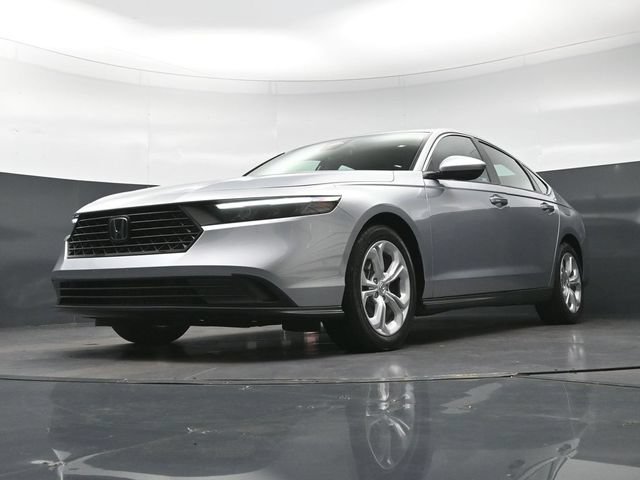Certified 2025 Honda Accord LX image 25