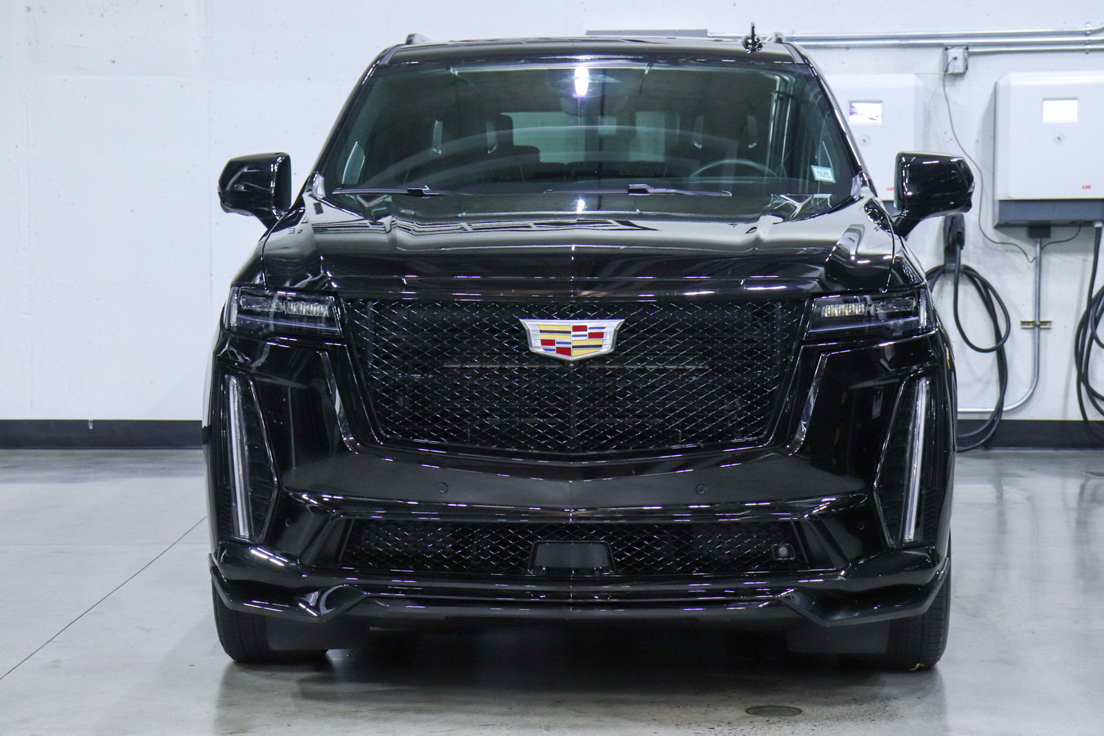 Used 2023 Cadillac Escalade V image 8