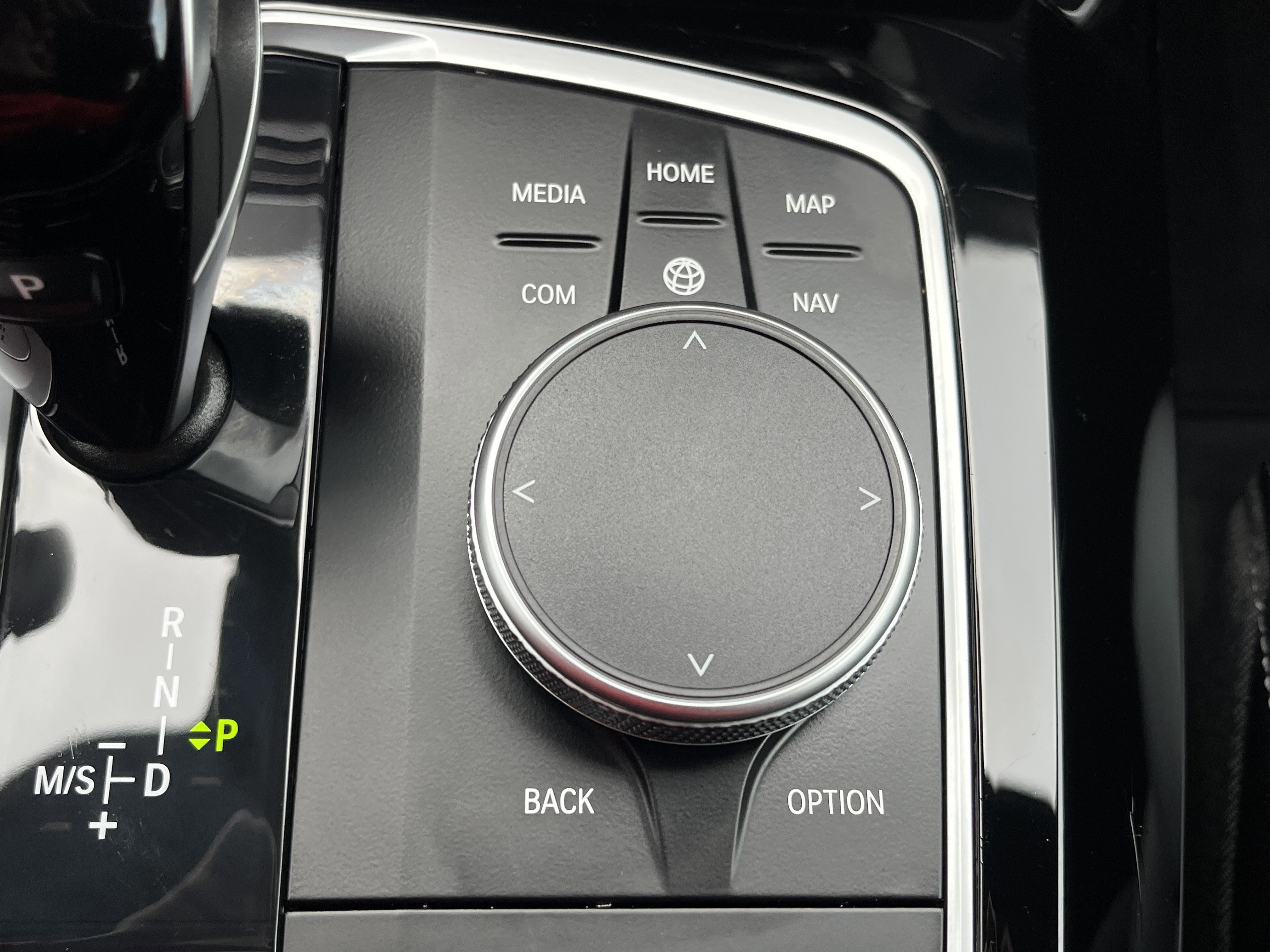 Used 2025 BMW X4 xDrive30i image 8