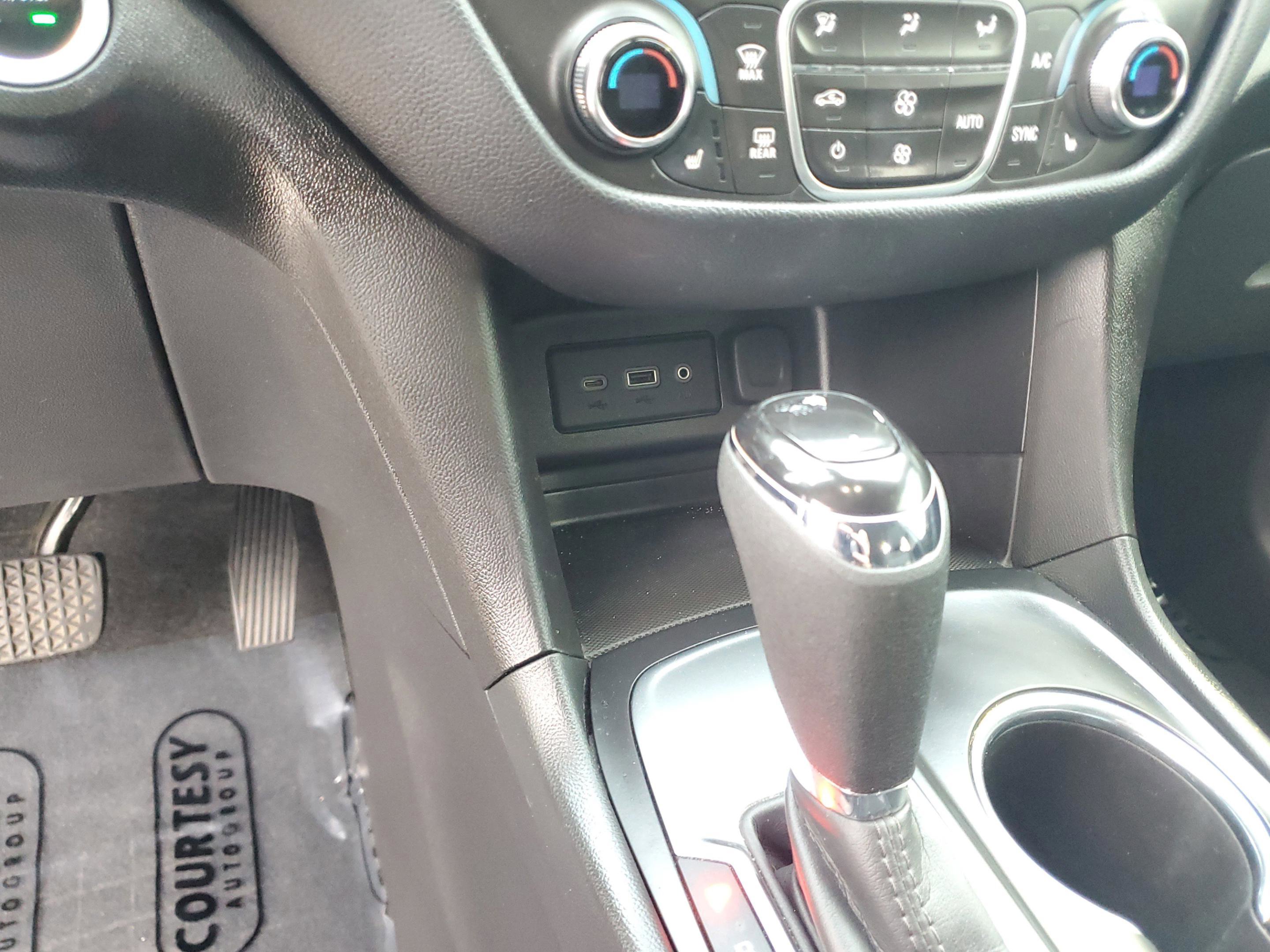 Used 2020 Chevrolet Equinox LT image 24