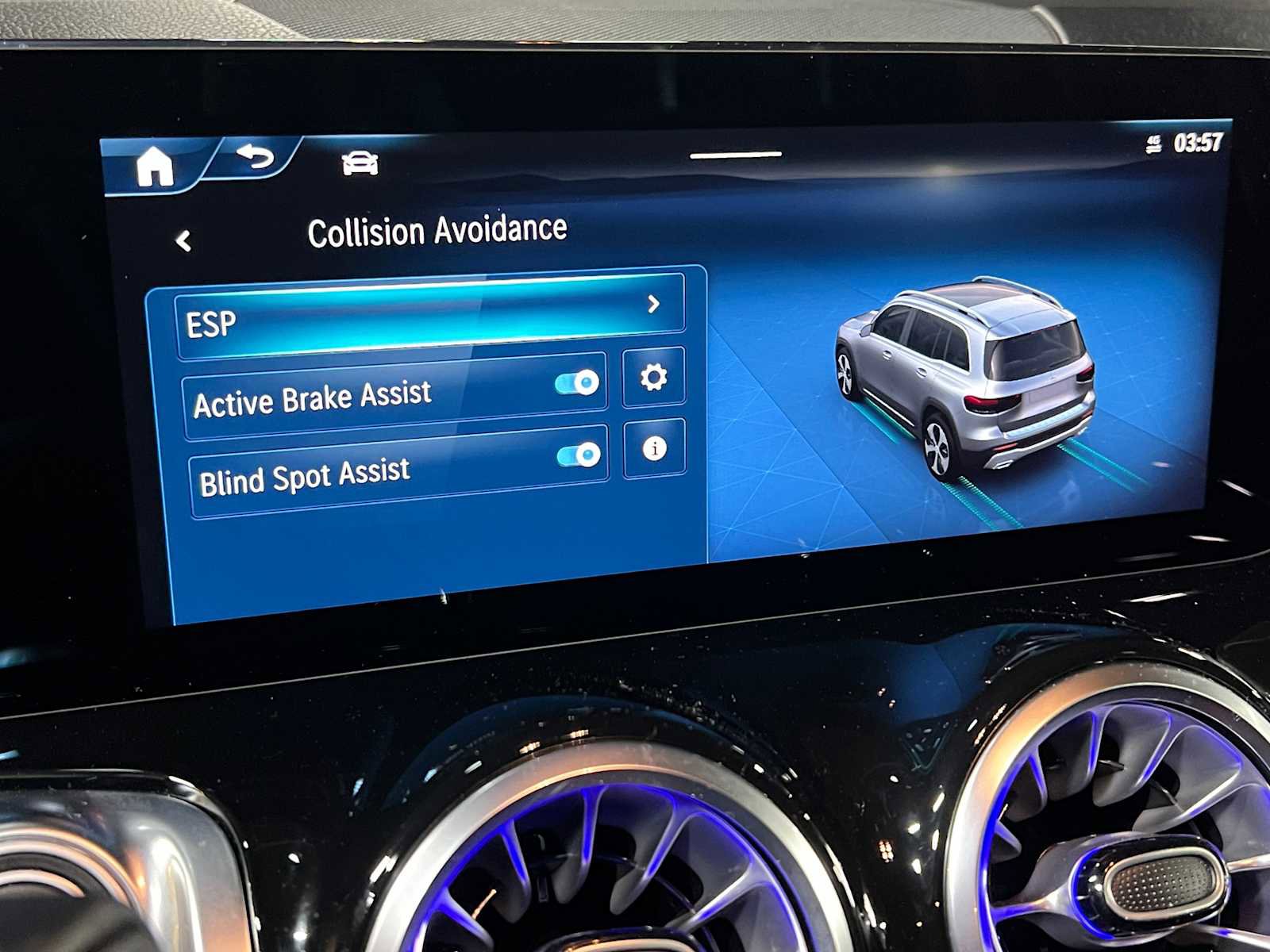 Certified 2025 Mercedes-Benz GLB 250 4MATIC image 33