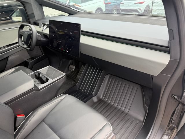 Used 2024 Tesla Cybertruck AWD Crew Cab image 16