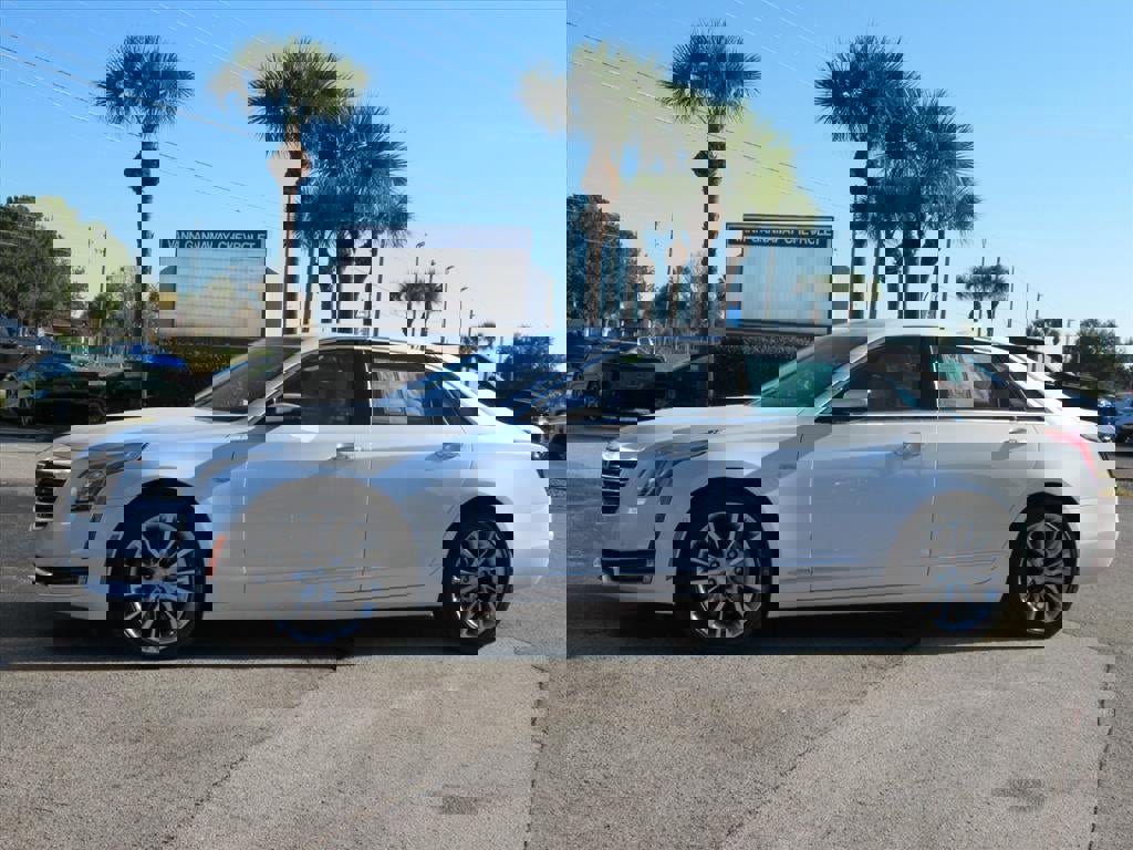 Used 2017 Cadillac CT6 Luxury image 2