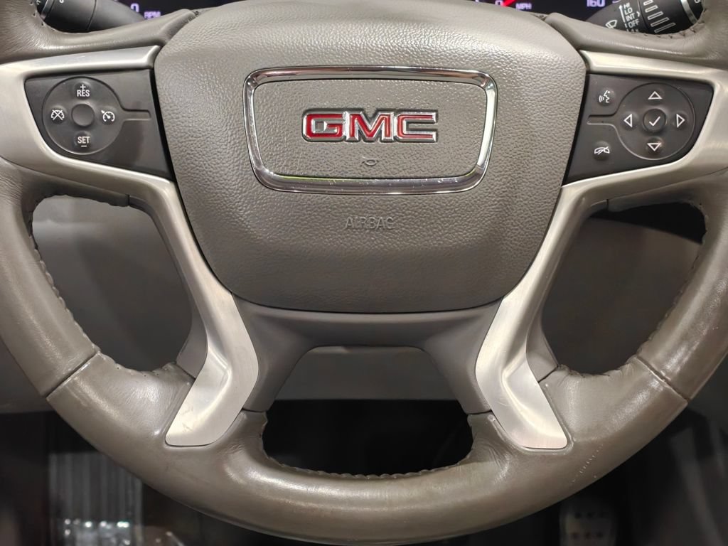 Used 2017 GMC Acadia SLE w/ Driver Alert Package I AWD/4WD image 5