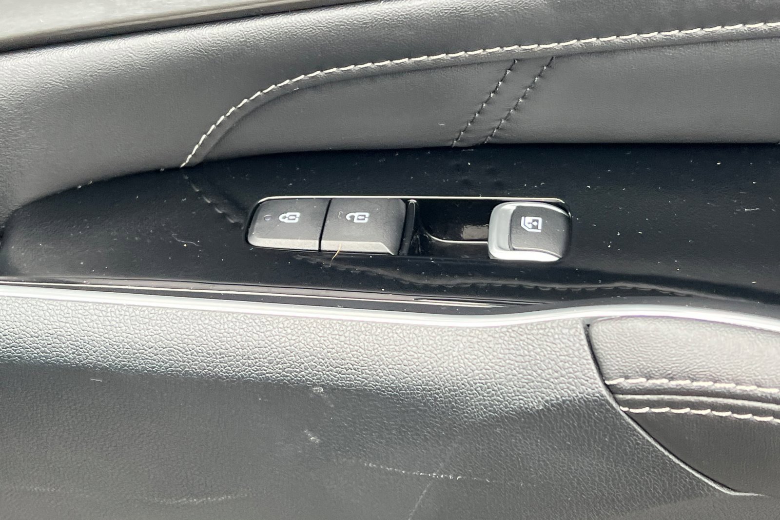 Certified 2022 Kia Sorento SX image 22