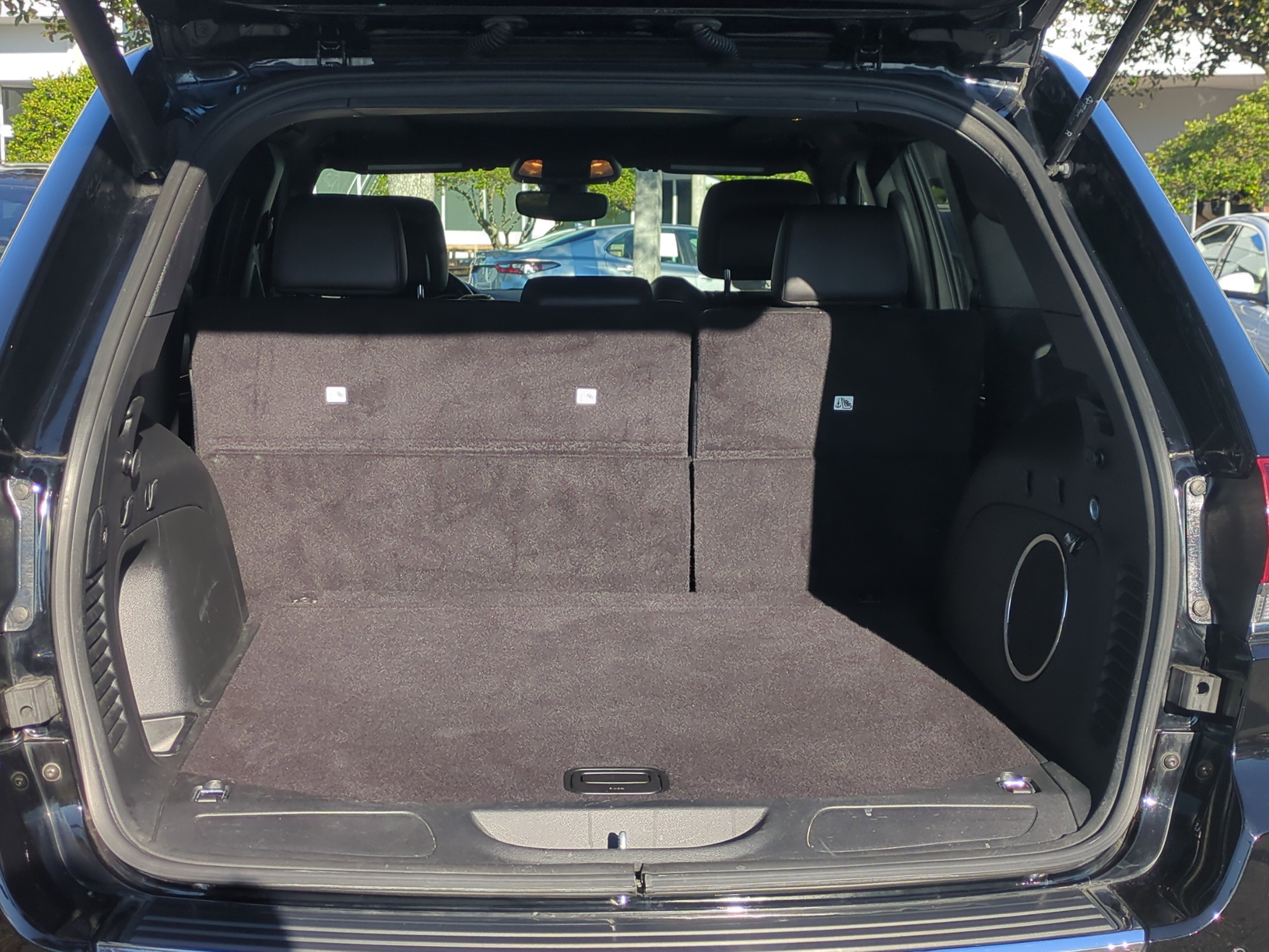 Certified 2022 Jeep Grand Cherokee Limited w/ Tech Group image 13