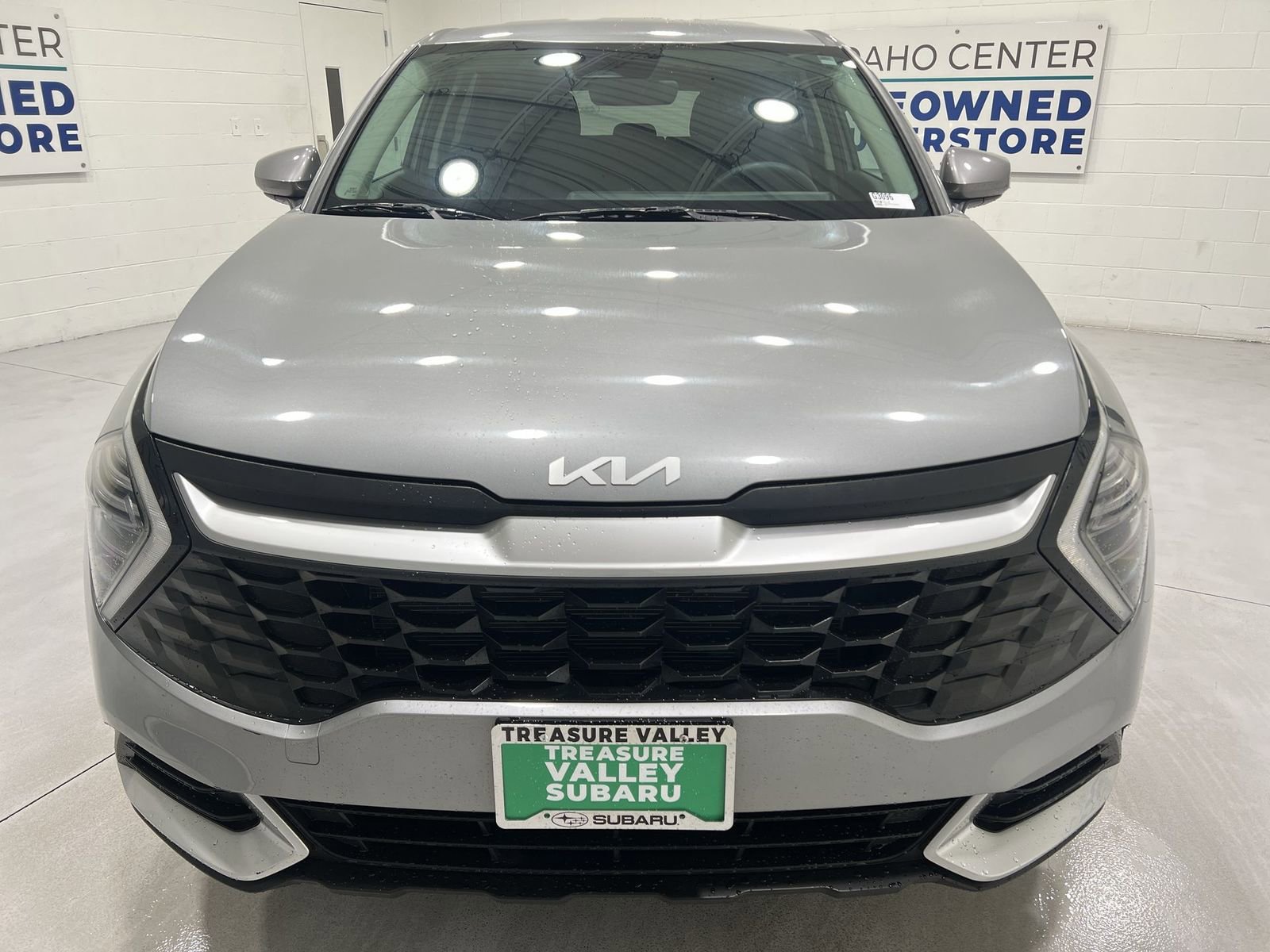 Used 2024 Kia Sportage LX image 3