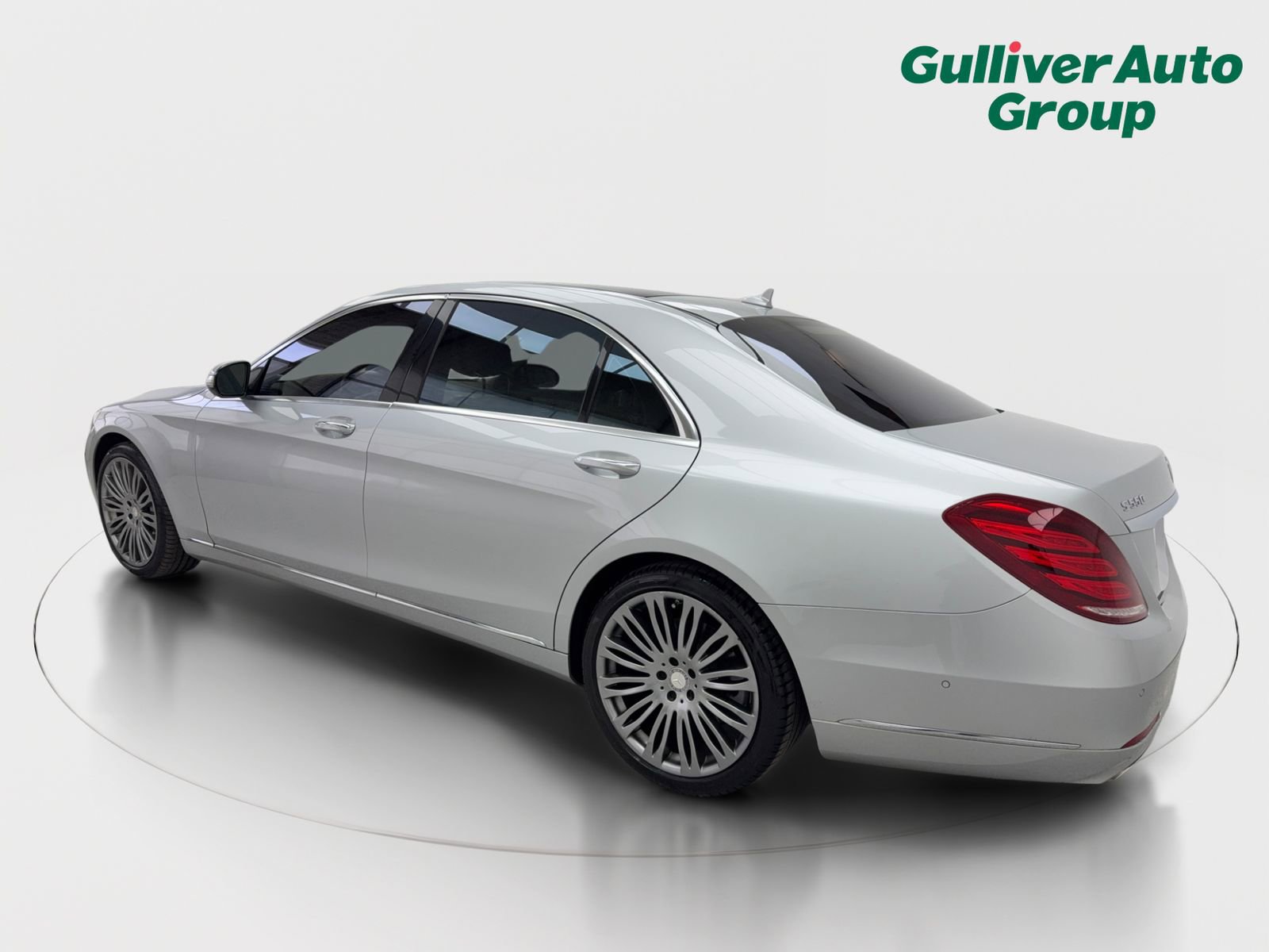 Used 2015 Mercedes-Benz S 550 Sedan image 4