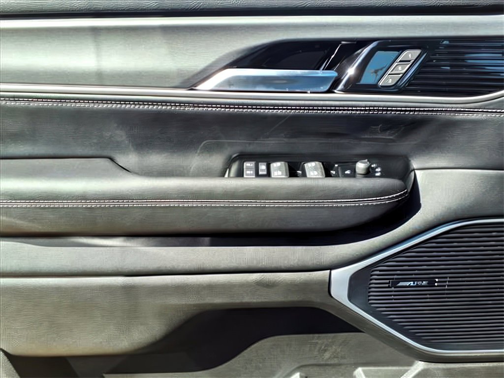 New 2025 Jeep Wagoneer Series II w/ Convenience Group I image 18