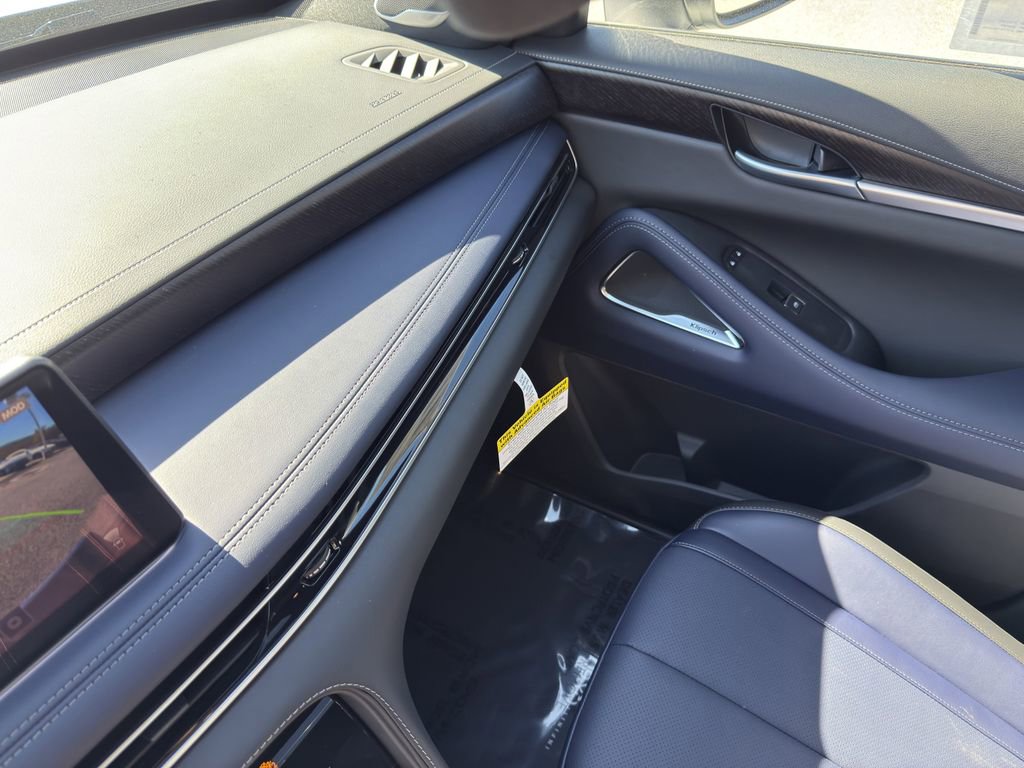 New 2026 INFINITI QX60 Sport image 25