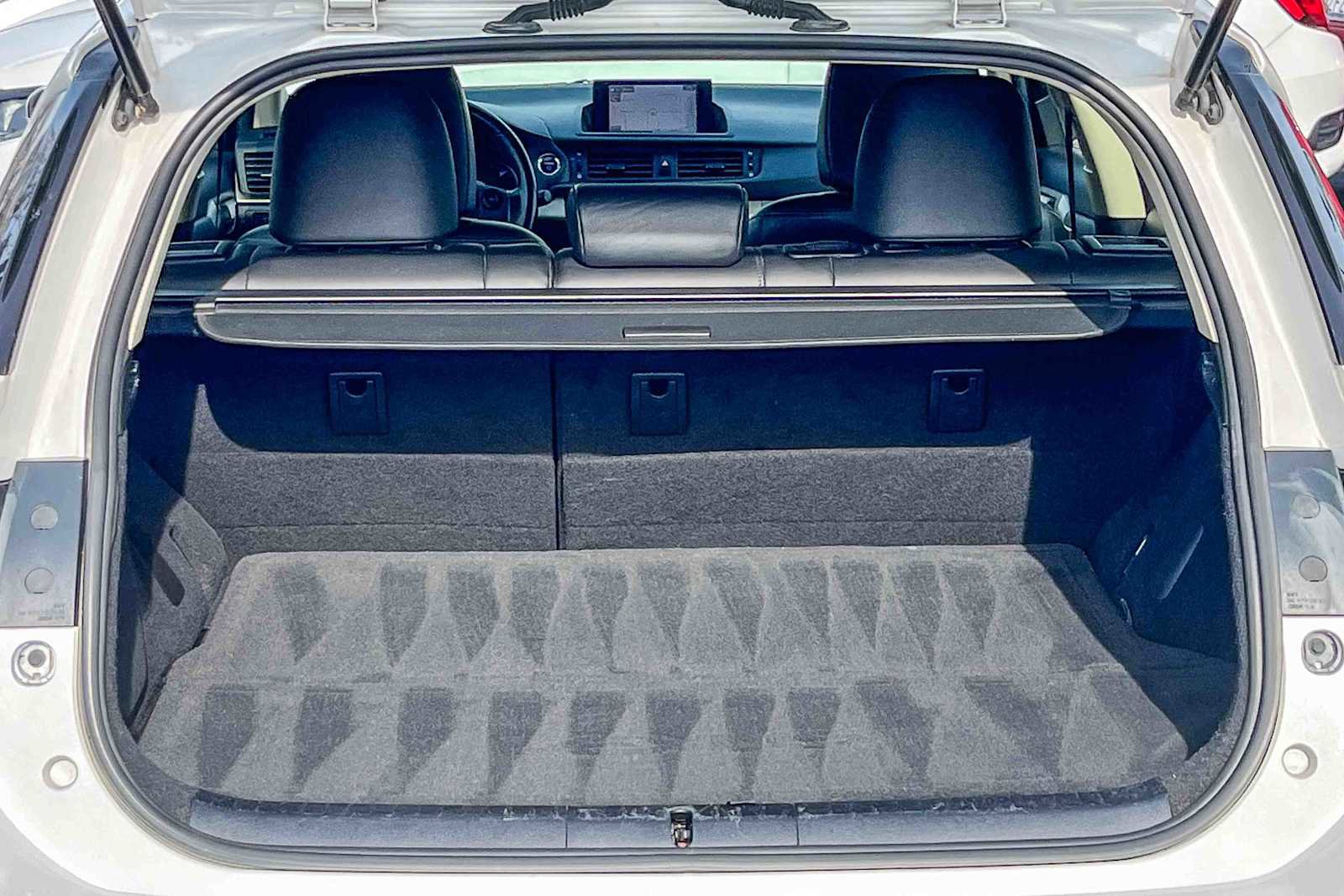 Used 2017 Lexus CT 200h w/ Navigation System Package image 25