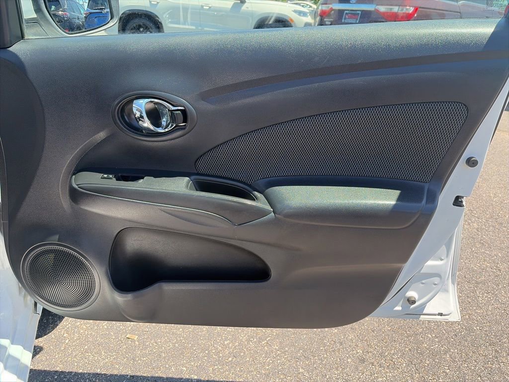 Used 2016 Nissan Versa SV FWD image 25