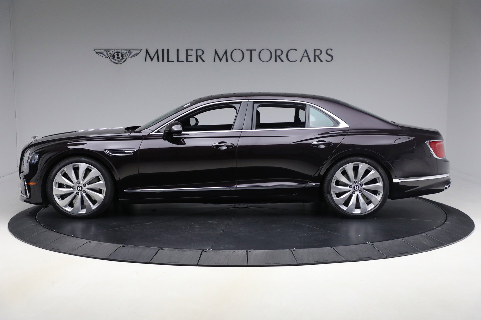 New 2026 Bentley Flying Spur Plug-In Hybrid image 2