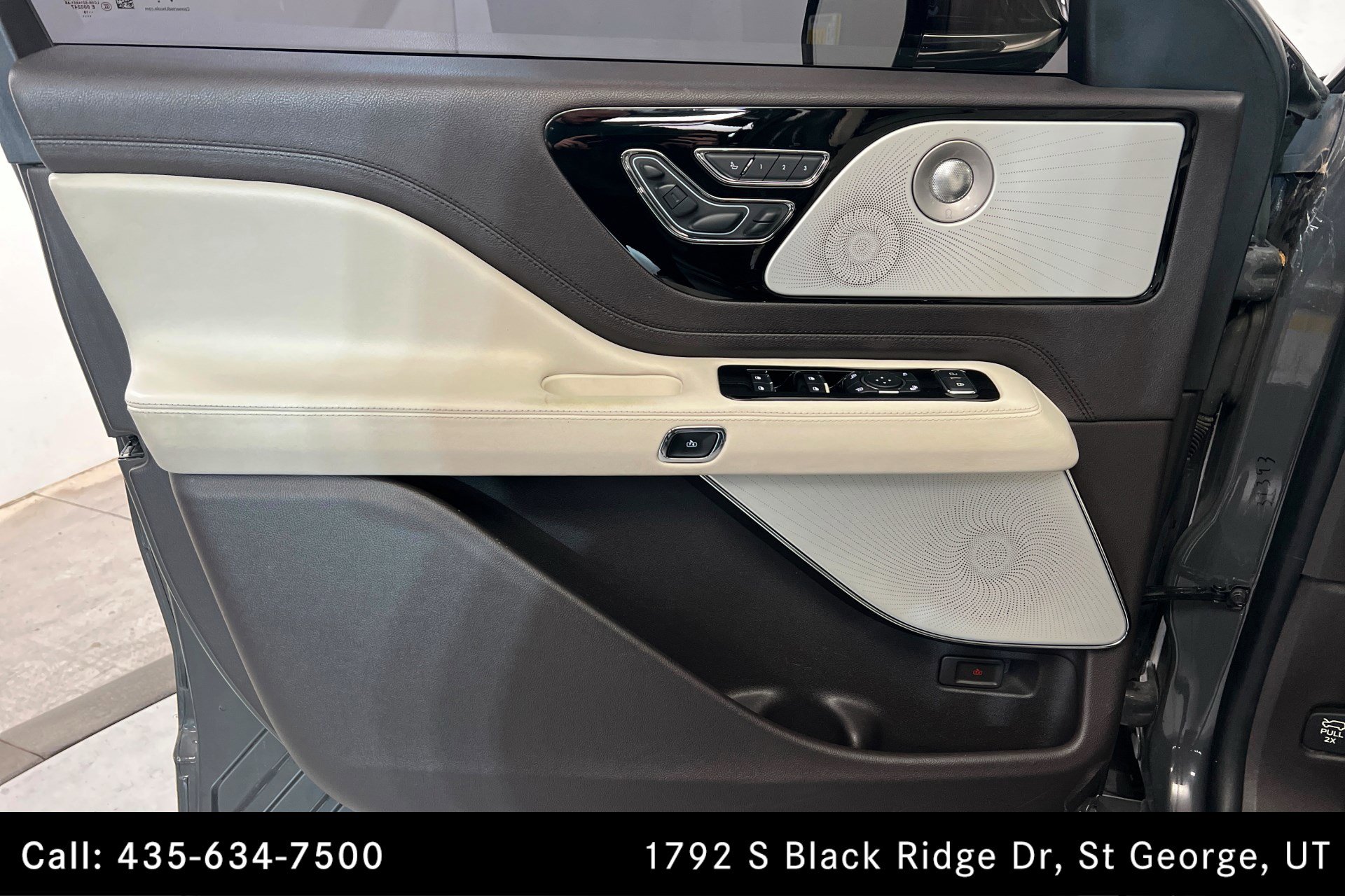 Used 2020 Lincoln Aviator Black Label image 14