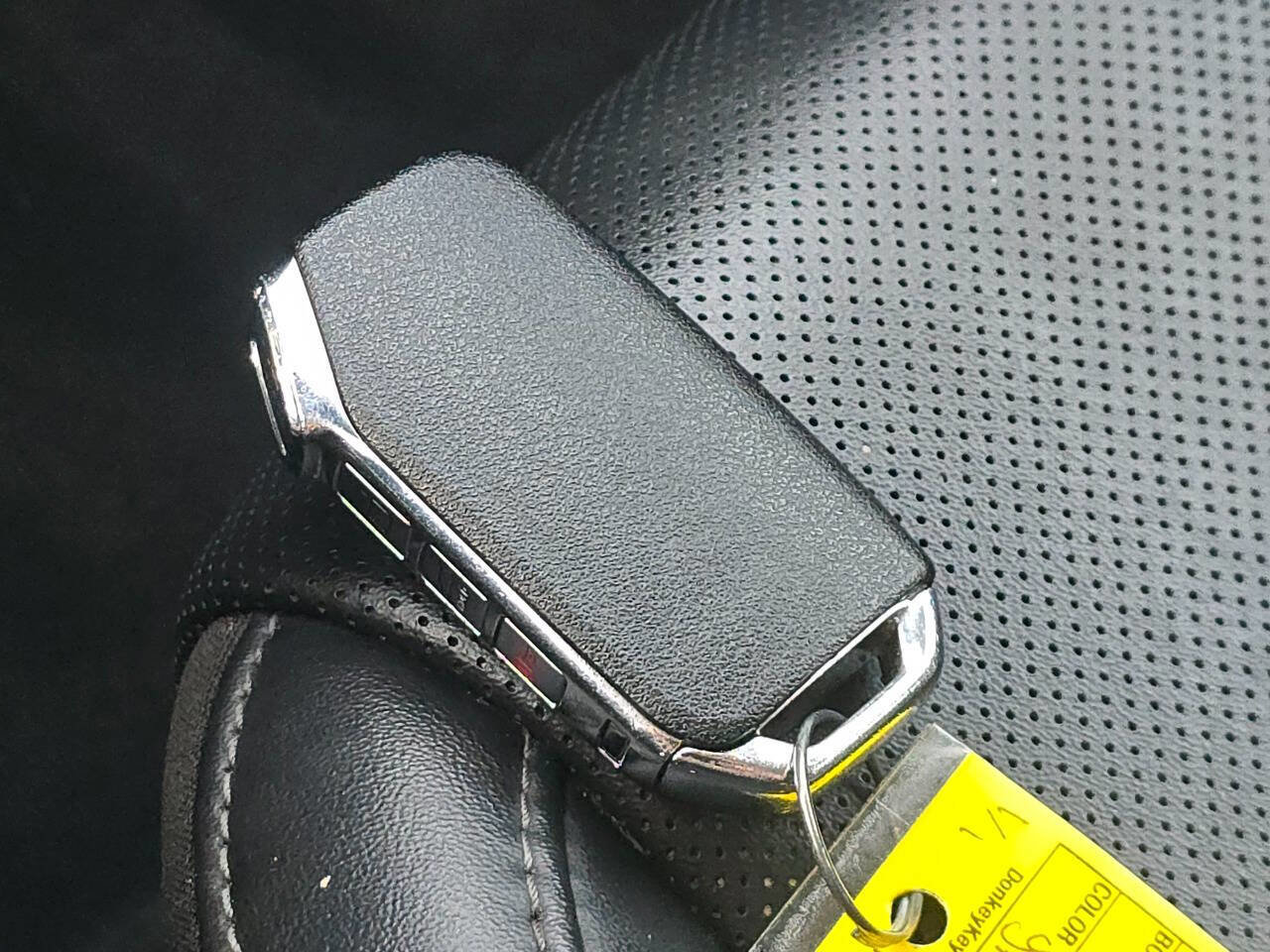 Used 2022 Kia Telluride S image 32