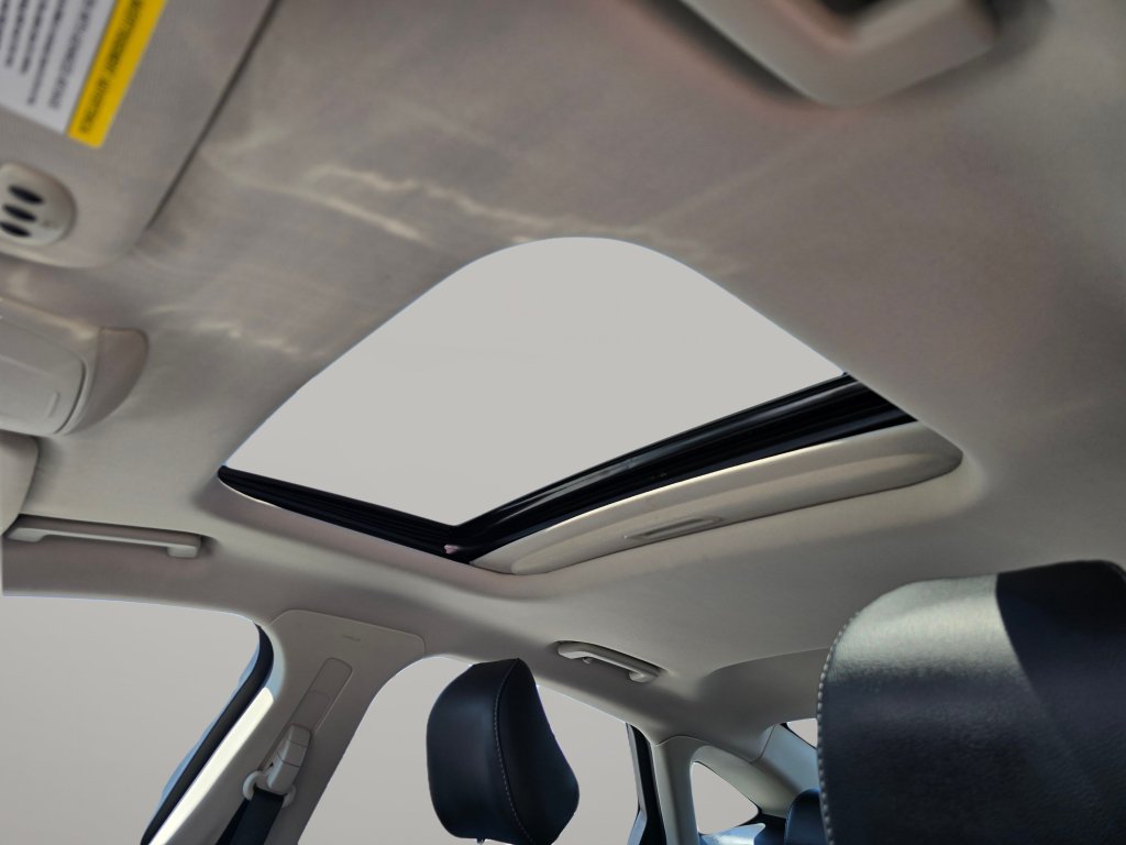 Used 2020 Ford Fusion SEL FWD image 5