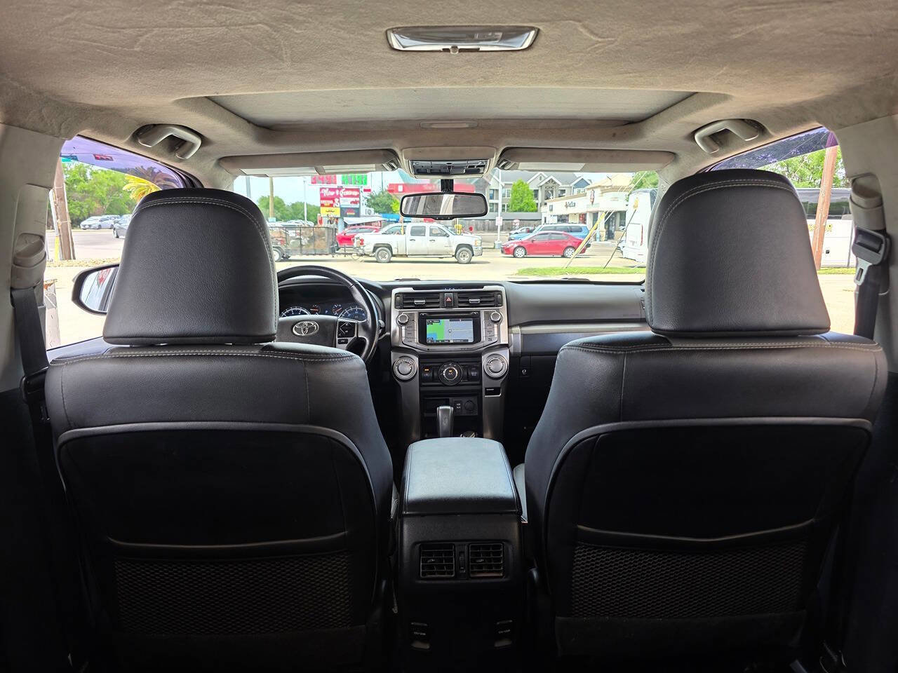 Used 2018 Toyota 4Runner SR5 Premium AWD/4WD image 31