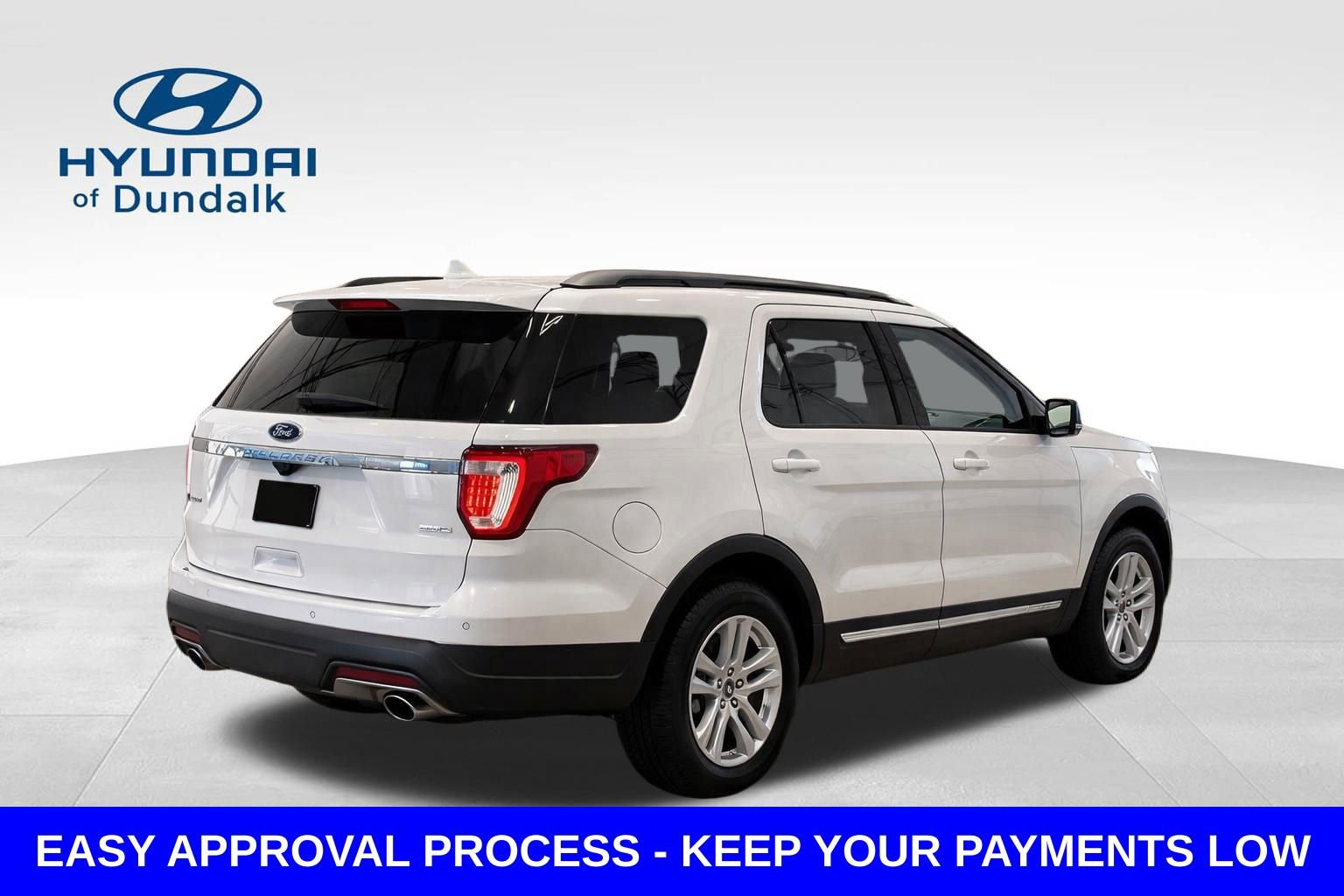 Used 2019 Ford Explorer XLT w/ Equipment Group 202A AWD/4WD image 2