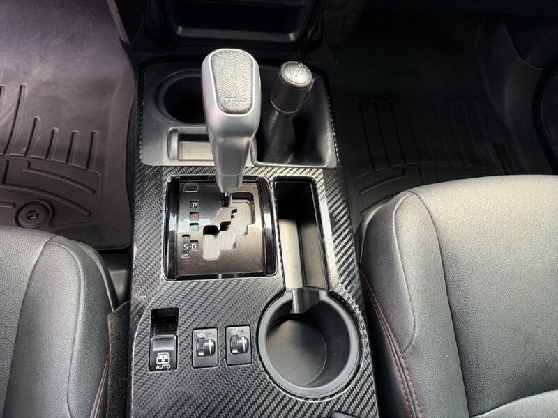 Used 2019 Toyota 4Runner TRD Off-Road Premium AWD/4WD image 38