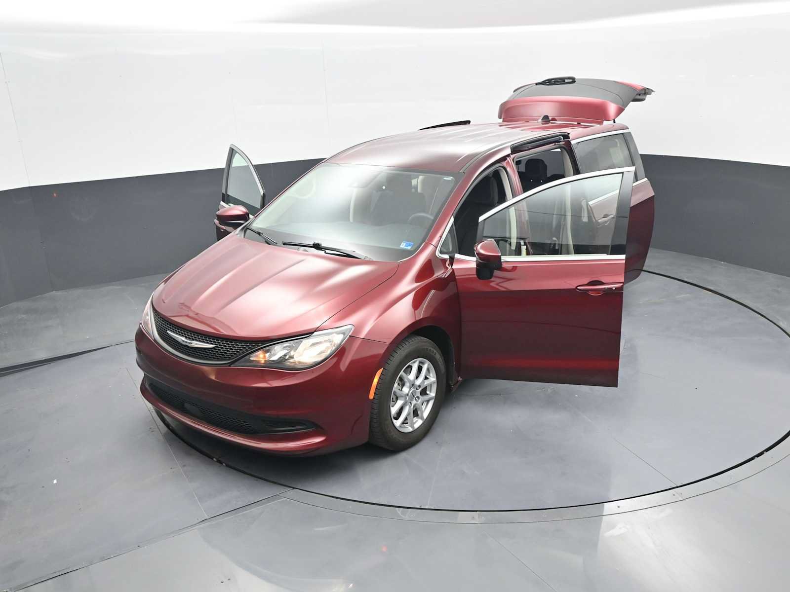 Used 2023 Chrysler Voyager LX FWD image 56