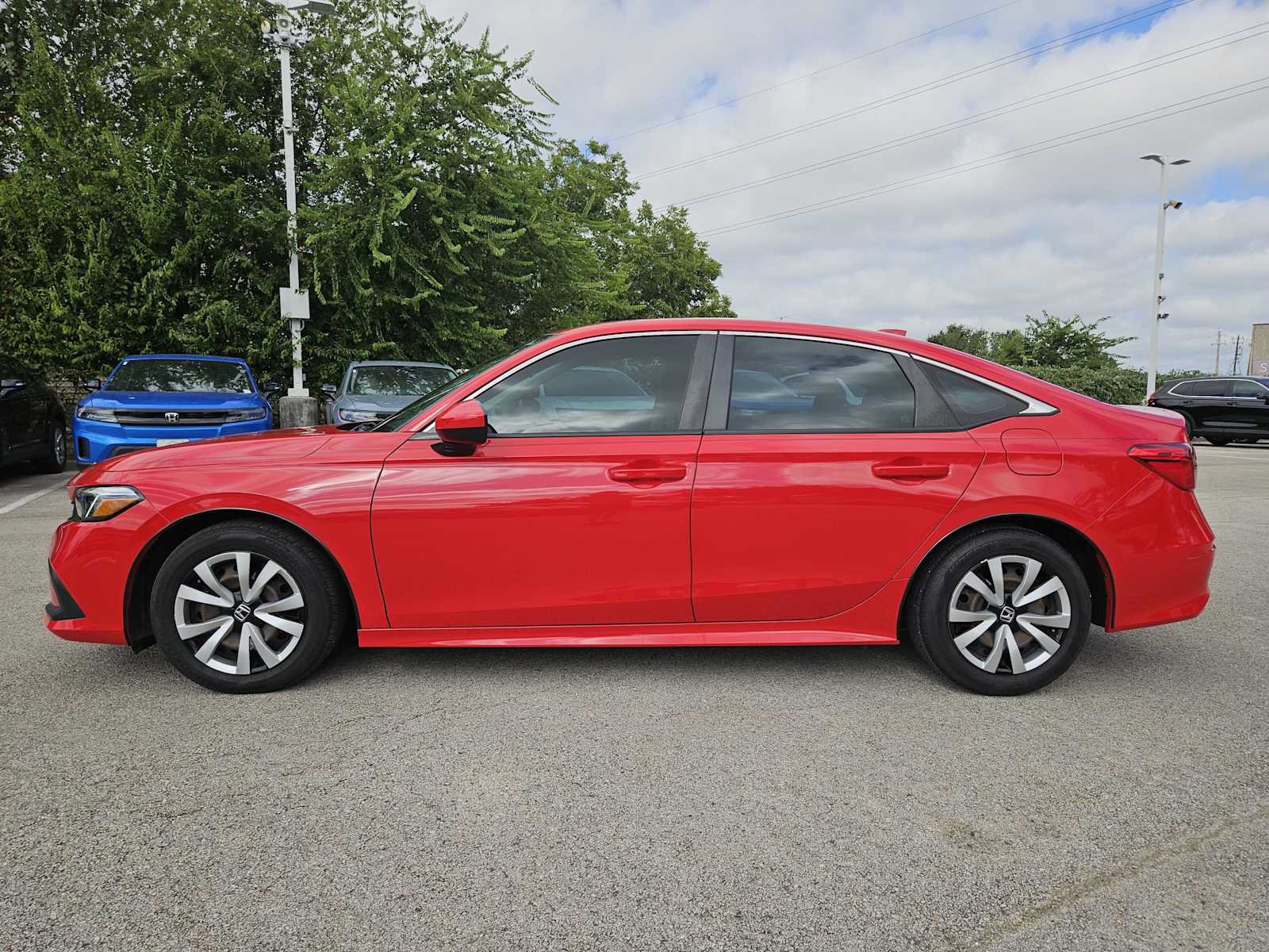 Used 2023 Honda Civic LX image 4