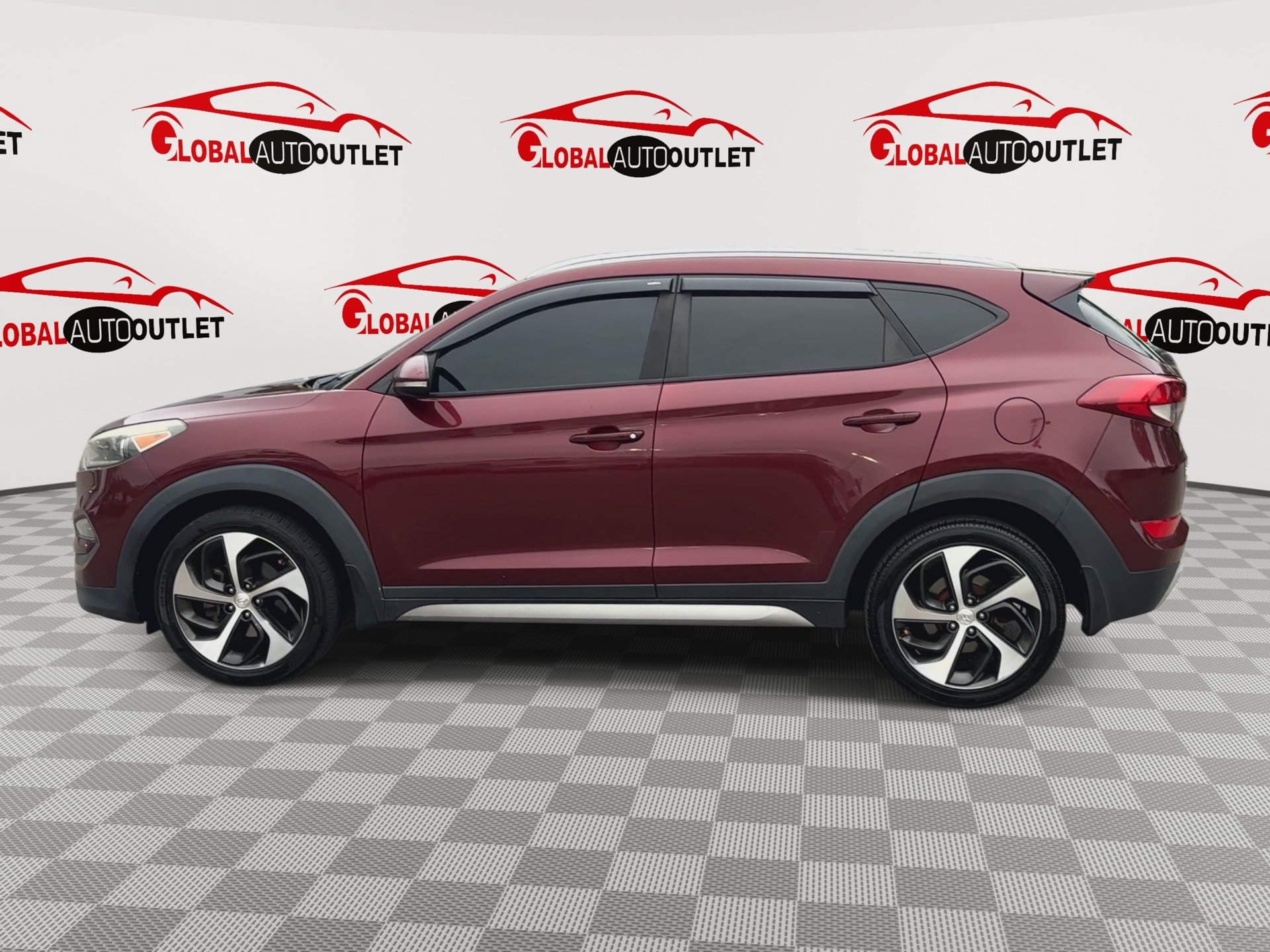 Used 2017 Hyundai Tucson Sport w/ Cargo Package AWD/4WD image 5