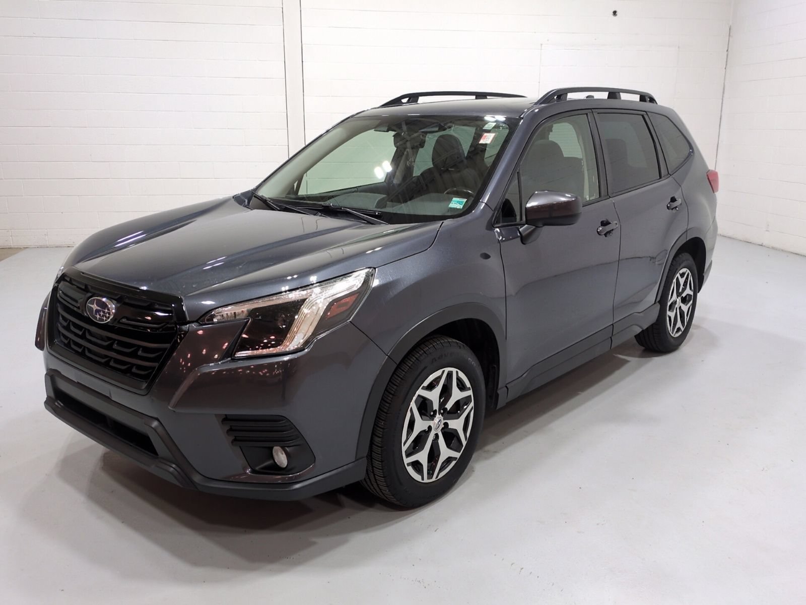 Used 2022 Subaru Forester Premium AWD/4WD image 7