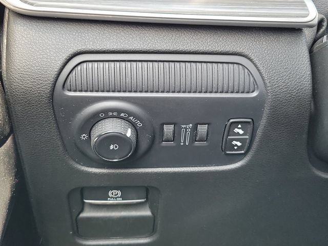 Used 2024 Jeep Wagoneer L Series II w/ Flexible Seating Group AWD/4WD image 8