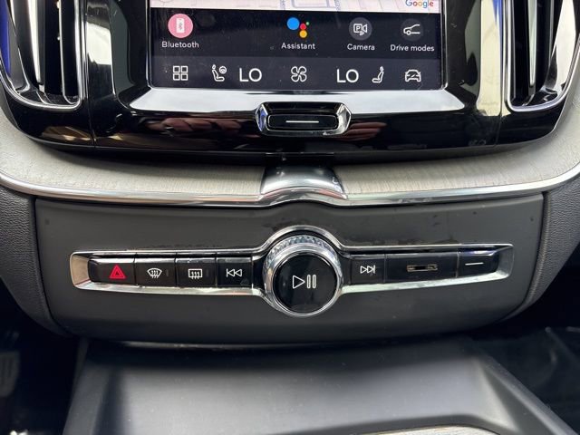 Used 2025 Volvo XC60 B5 Plus w/ Climate Package AWD/4WD image 28