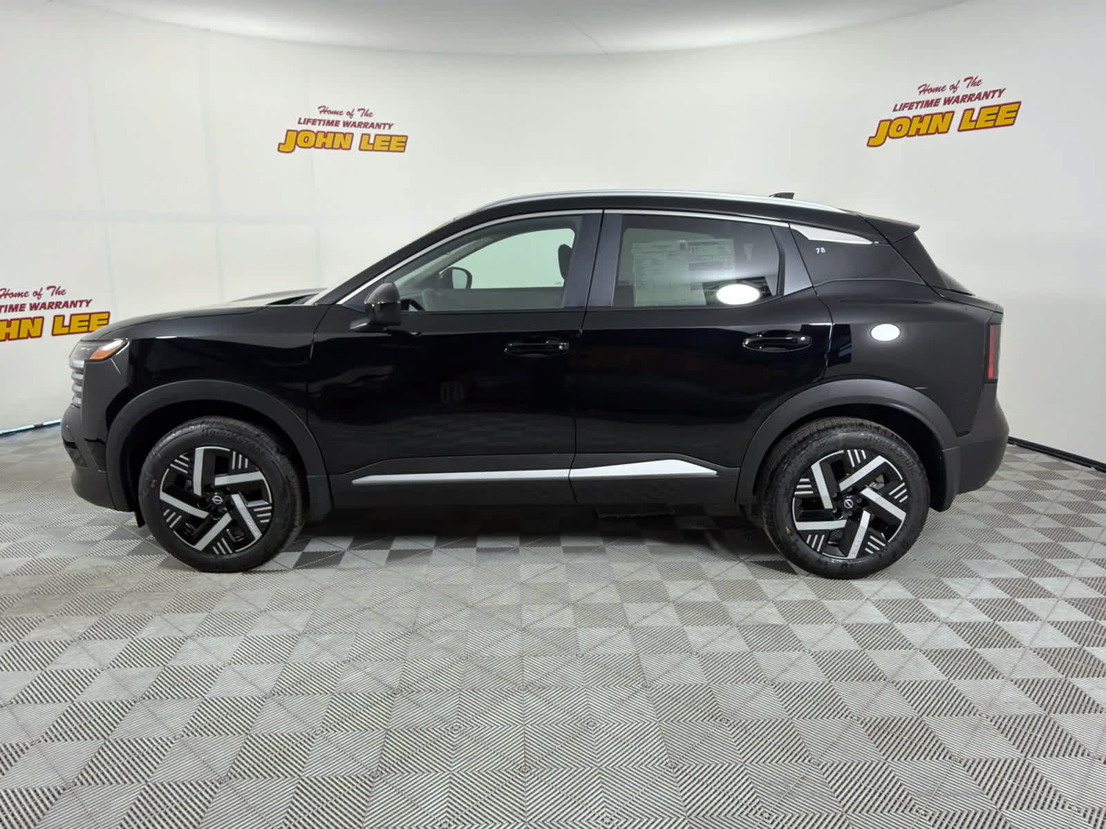 New 2026 Nissan Kicks SV FWD image 2