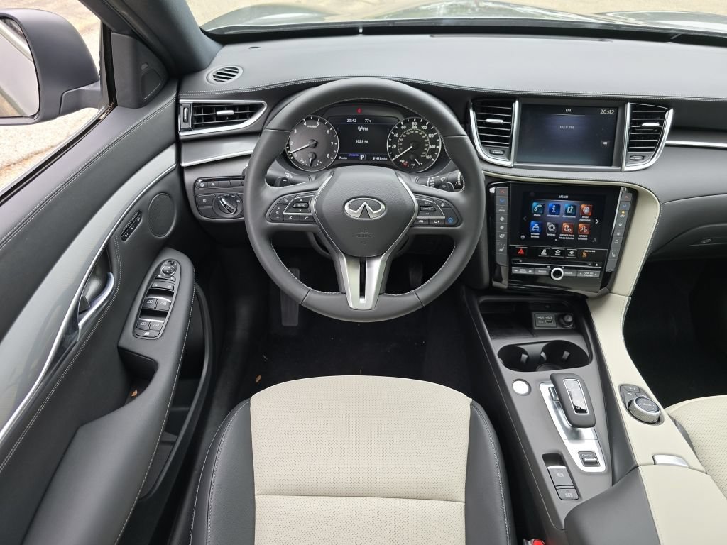 Certified 2025 INFINITI QX55 Luxe w/ Cargo Package AWD/4WD image 29
