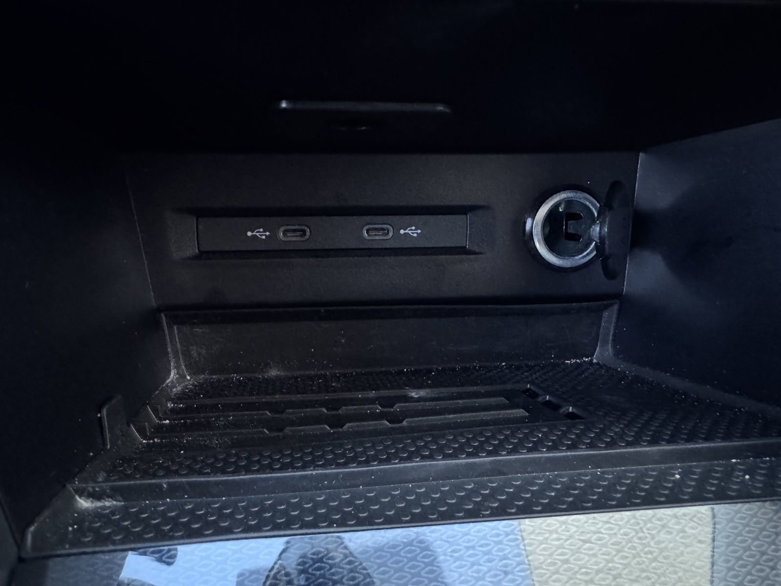 Used 2025 Volkswagen Taos SE image 20