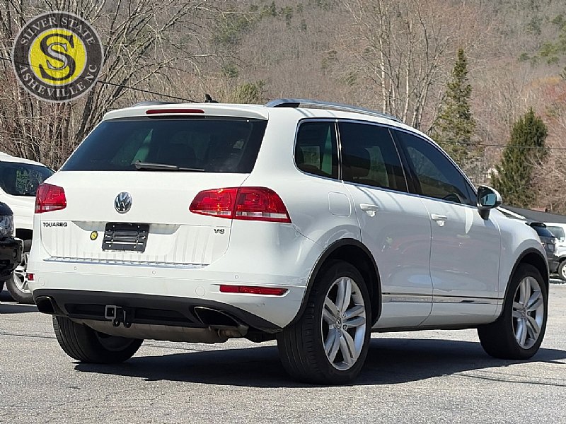 Used 2013 Volkswagen Touareg Executive image 6