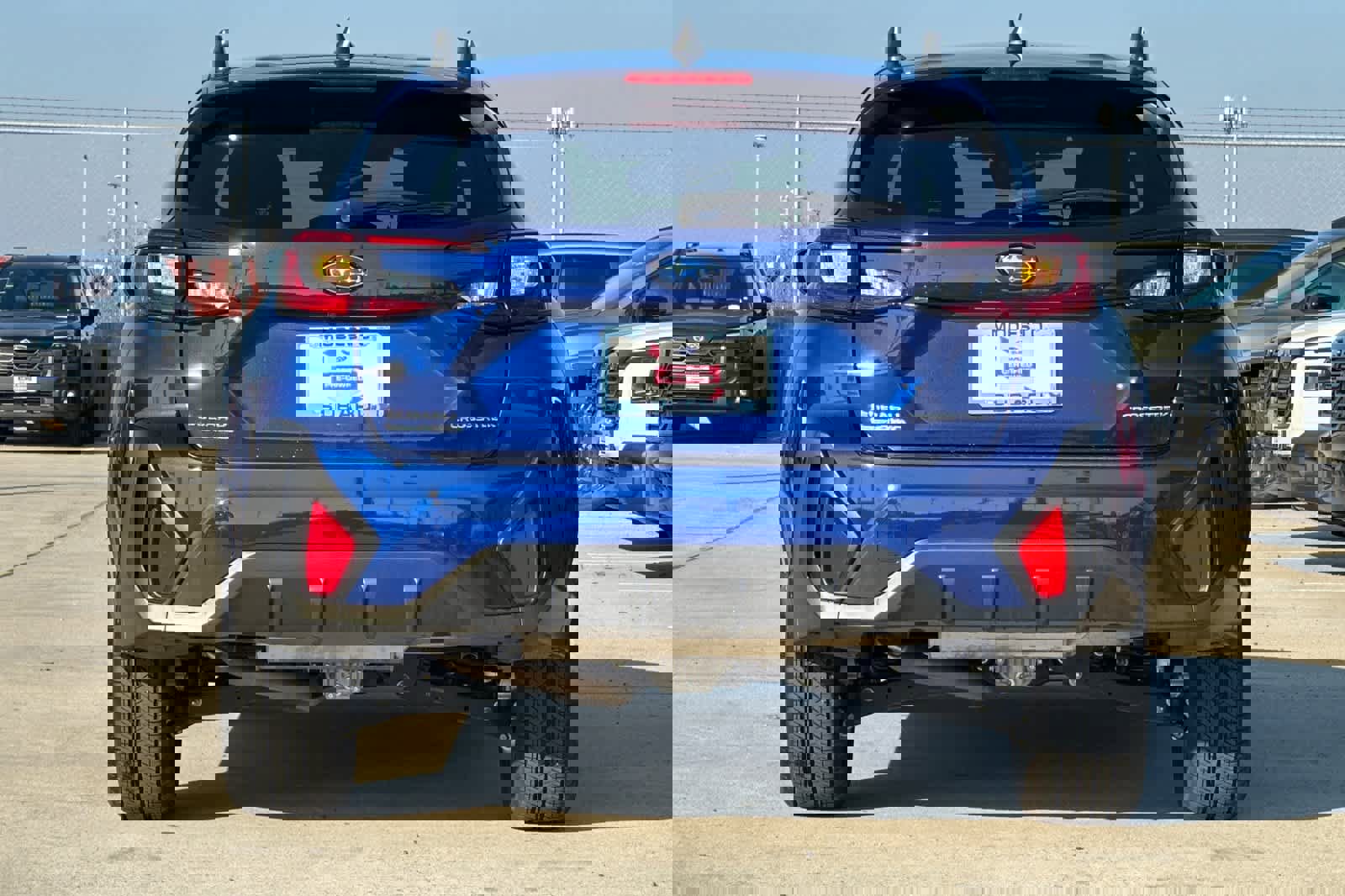 Used 2025 Subaru Crosstrek 2.0i Premium image 4