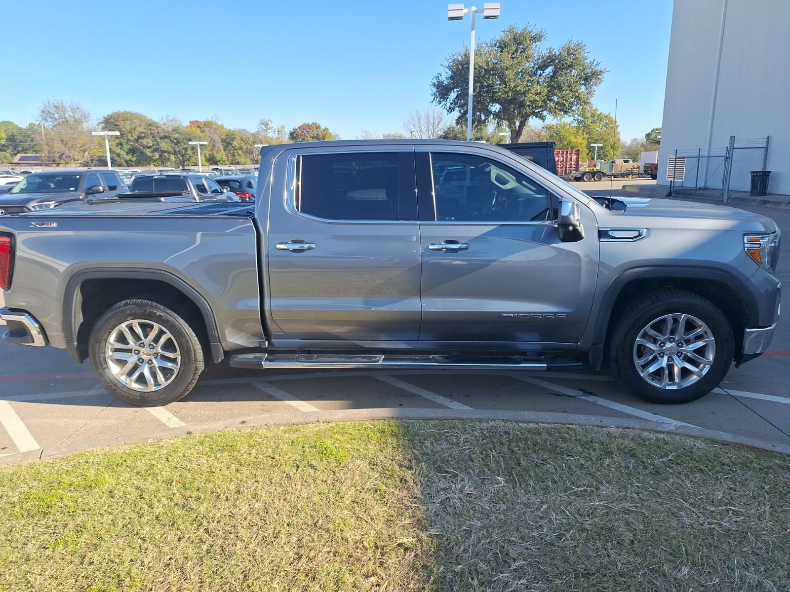 Used 2020 GMC Sierra 1500 SLT image 7